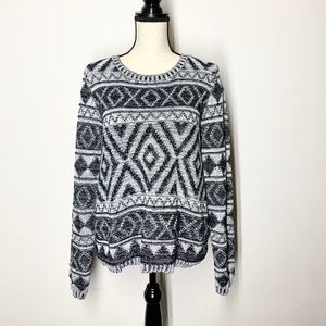 Lucky brand women’s sweater large white black